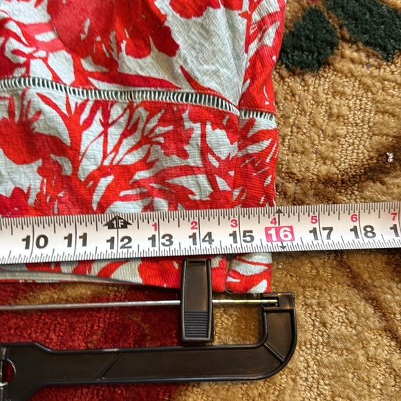 Banana Republic Red Candy Floral Skater Mini Skirt - Picture 11 of 11